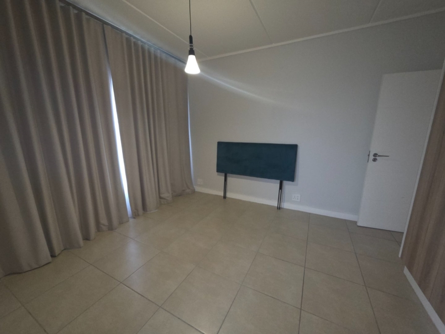 To Let 3 Bedroom Property for Rent in Sandown Western Cape